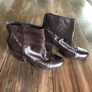 Bandolino Leather Boots